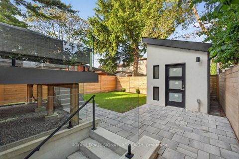 Photo 47 at 39 Derwyn Road, East York, Toronto