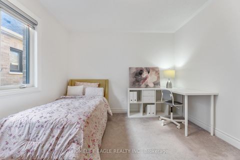Photo 21 at 58 Tesla Crescent, Holland Landing, East Gwillimbury