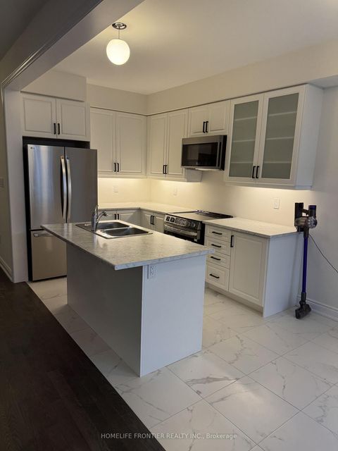Photo 3 at 10 Durham Avenue, Shore, Barrie