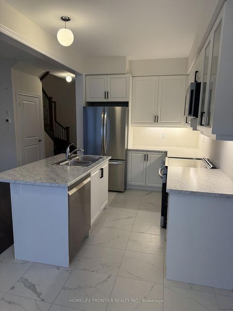 Photo 4 at 10 Durham Avenue, Shore, Barrie