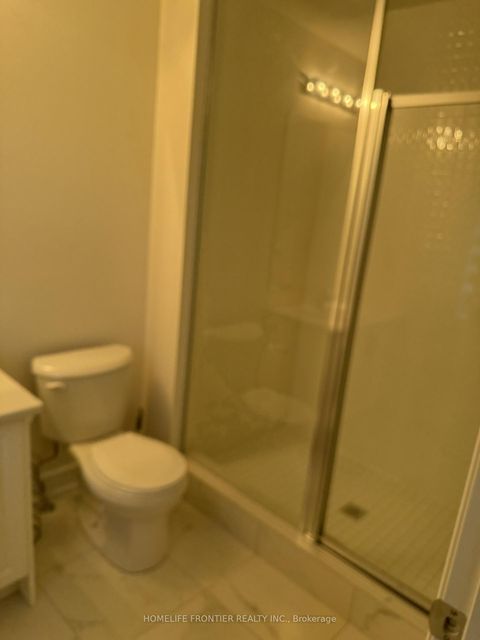 Photo 10 at 10 Durham Avenue, Shore, Barrie