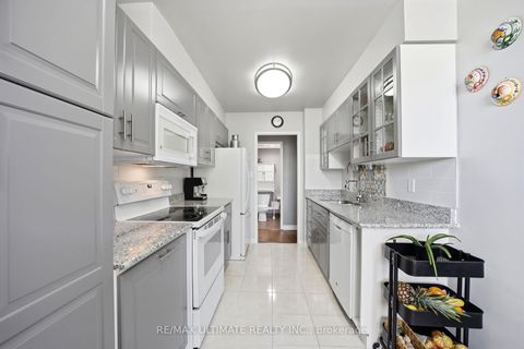 Photo 10 at 404 - 115 Antibes Drive, Branson, Toronto