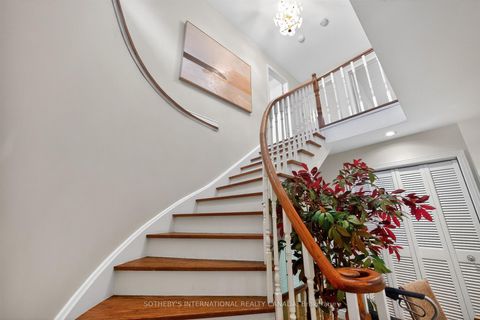 Photo 14 at 25 Gossamer Avenue, Newtonbrook East, Toronto