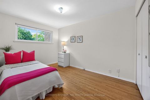 Photo 18 at 25 Gossamer Avenue, Newtonbrook East, Toronto