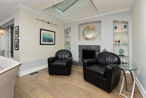 Photo 12 at 20 Solway Court, L'Amoreaux, Toronto