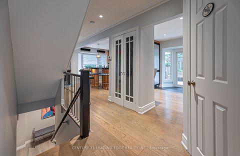 Photo 16 at 20 Solway Court, L'Amoreaux, Toronto