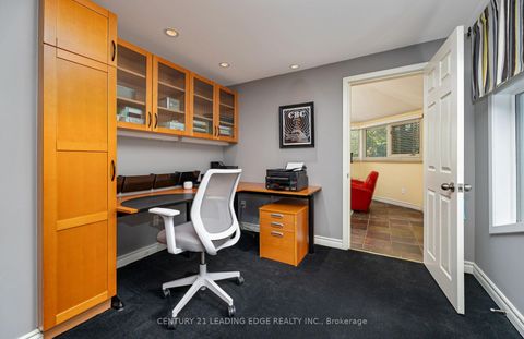 Photo 21 at 20 Solway Court, L'Amoreaux, Toronto