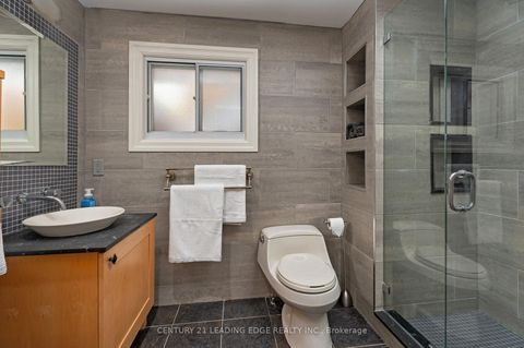 Photo 24 at 20 Solway Court, L'Amoreaux, Toronto