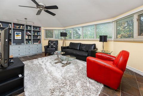 Photo 26 at 20 Solway Court, L'Amoreaux, Toronto