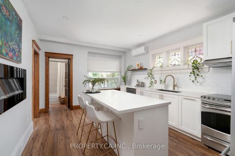 Photo 4 at 9 Fairview Avenue, High Park North, Toronto