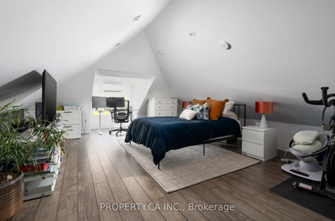 Photo 20 at 9 Fairview Avenue, High Park North, Toronto