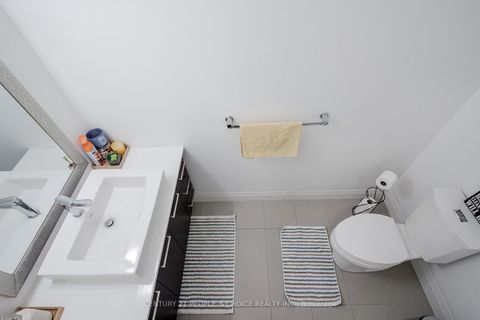 Photo 9 at 110 - 4800 Highway 7 Road, East Woodbridge, Vaughan
