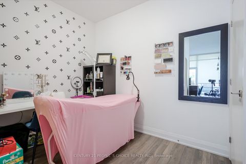 Photo 10 at 110 - 4800 Highway 7 Road, East Woodbridge, Vaughan