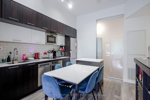 Photo 13 at 110 - 4800 Highway 7 Road, East Woodbridge, Vaughan