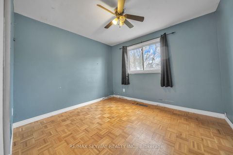 Photo 10 at 234 Manse Road, West Hill, Toronto