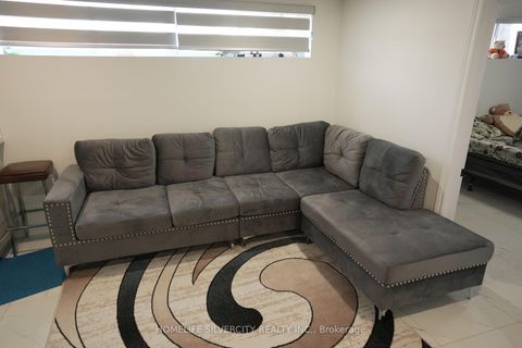 Photo 5 at 21 Billcar Road, Clairville, Toronto