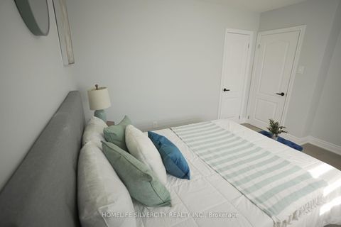 Photo 13 at 21 Billcar Road, Clairville, Toronto