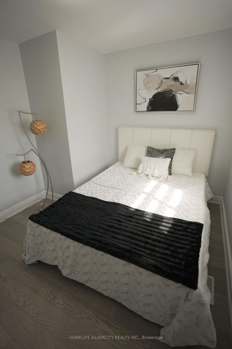 Photo 15 at 21 Billcar Road, Clairville, Toronto