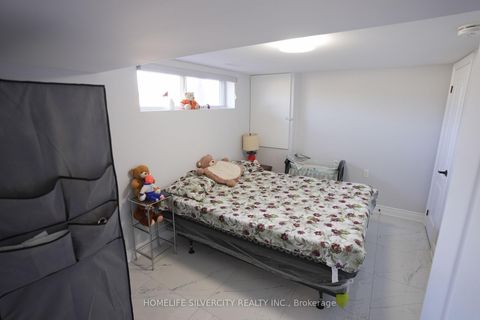 Photo 19 at 21 Billcar Road, Clairville, Toronto