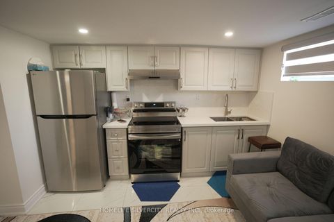 Photo 33 at 21 Billcar Road, Clairville, Toronto