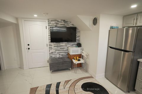 Photo 34 at 21 Billcar Road, Clairville, Toronto