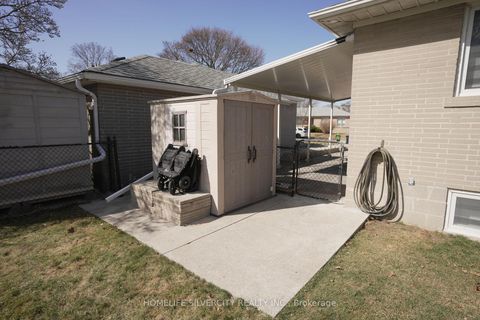 Photo 40 at 21 Billcar Road, Clairville, Toronto