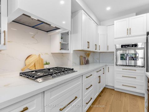 Photo 10 at 208 Gainsborough Road, Woodbine Corridor, Toronto