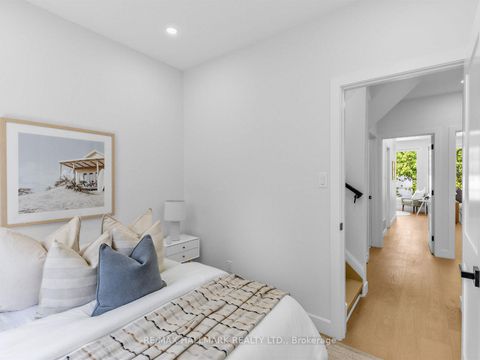 Photo 20 at 208 Gainsborough Road, Woodbine Corridor, Toronto