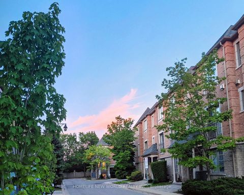 Photo 3 at 38 - 9133 Bayview Avenue, Doncrest, Richmond Hill
