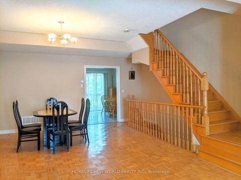 Photo 8 at 38 - 9133 Bayview Avenue, Doncrest, Richmond Hill