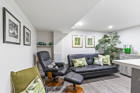Photo 12 at 735 Srigley Street, College Manor, Newmarket