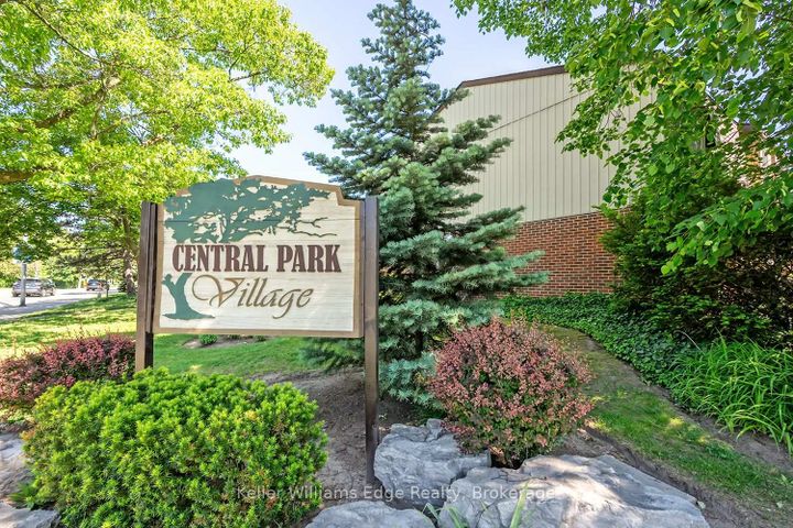 Photo 2 at 18 - 3021 Glencrest Road, Roseland, Burlington
