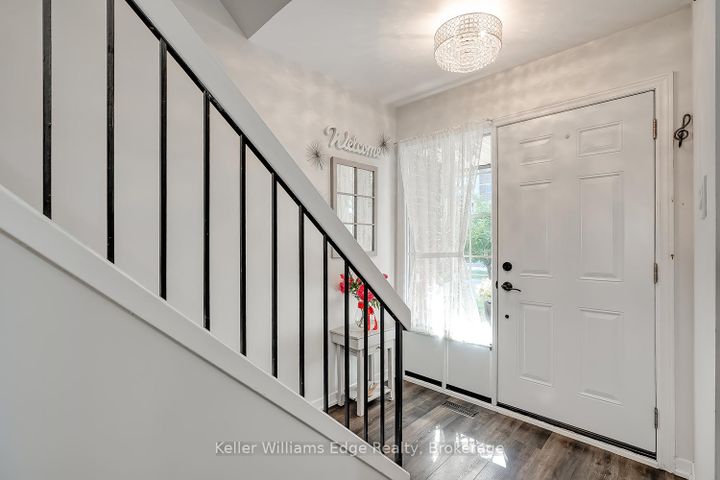 Photo 4 at 18 - 3021 Glencrest Road, Roseland, Burlington