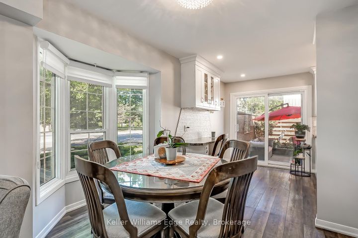 Photo 13 at 18 - 3021 Glencrest Road, Roseland, Burlington