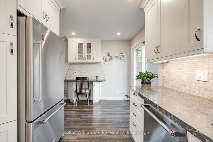 Photo 18 at 18 - 3021 Glencrest Road, Roseland, Burlington