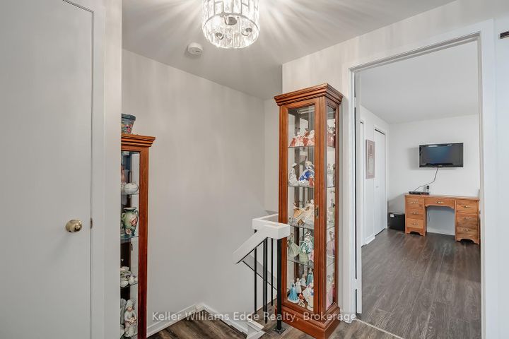 Photo 21 at 18 - 3021 Glencrest Road, Roseland, Burlington