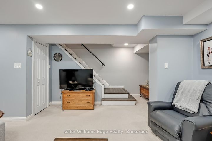 Photo 34 at 18 - 3021 Glencrest Road, Roseland, Burlington