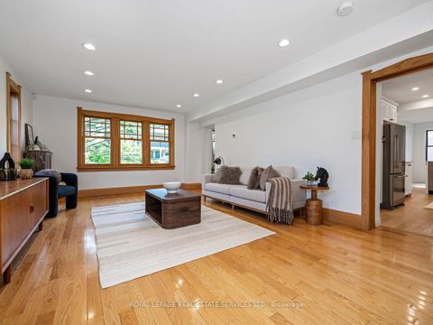 Photo 7 at 54 Oakfield Drive, Queensway, Toronto