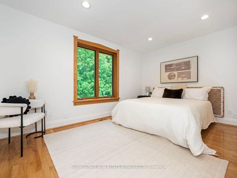 Photo 17 at 54 Oakfield Drive, Queensway, Toronto