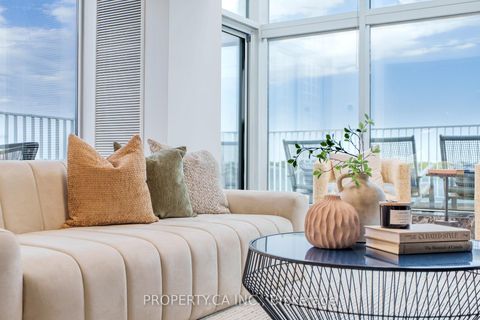 Photo 5 at 707 - 401 Queens Quay W, Waterfront Communities C1, Toronto