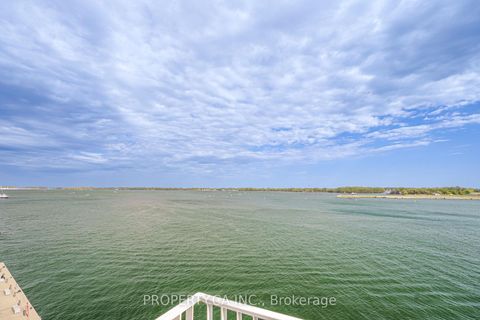 Photo 29 at 707 - 401 Queens Quay W, Waterfront Communities C1, Toronto