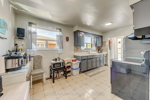 Photo 7 at 163 Gracedale Boulevard, Humbermede, Toronto