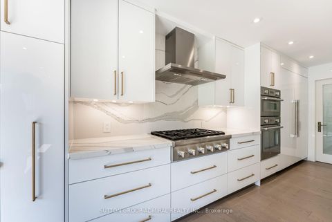 Photo 8 at 79 Brickstone Circle, Brownridge, Vaughan