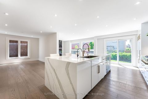 Photo 9 at 79 Brickstone Circle, Brownridge, Vaughan