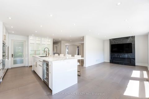 Photo 12 at 79 Brickstone Circle, Brownridge, Vaughan
