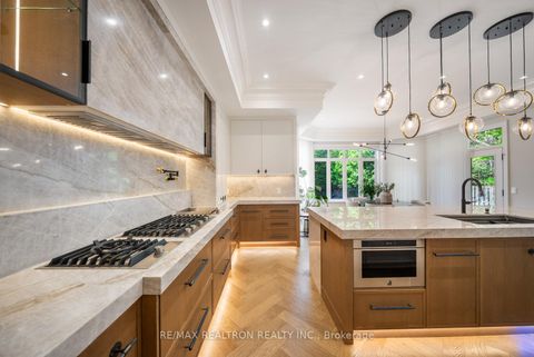 Photo 16 at 160 King High Drive, Beverley Glen, Vaughan