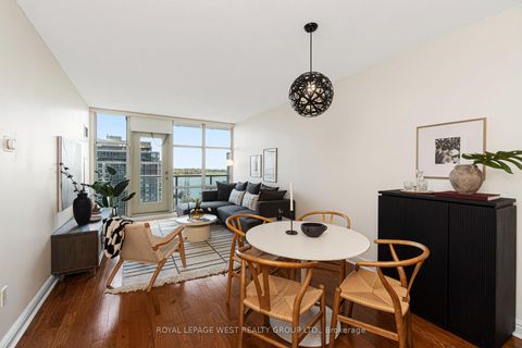 Photo 1 at #1510 - 35 Mariner Terrace, Waterfront Communities C1, Toronto