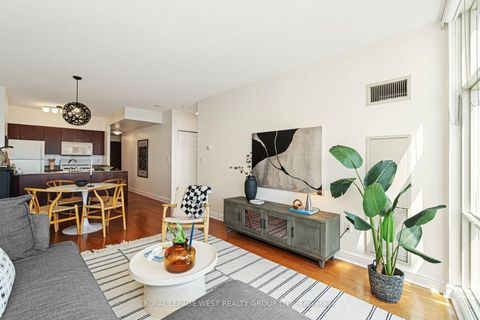 Photo 2 at #1510 - 35 Mariner Terrace, Waterfront Communities C1, Toronto