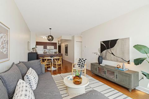 Photo 3 at #1510 - 35 Mariner Terrace, Waterfront Communities C1, Toronto