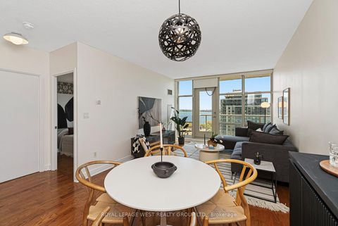 Photo 9 at #1510 - 35 Mariner Terrace, Waterfront Communities C1, Toronto